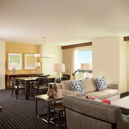Hilton Orlando Hotel Williamsburg Exterior photo